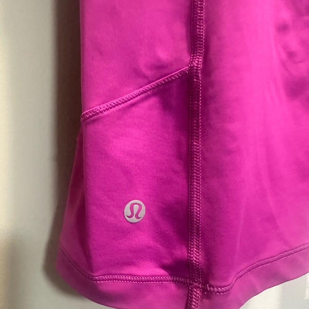 Lululemon workout Tank Top Size 4 - Picture 4 of 6
